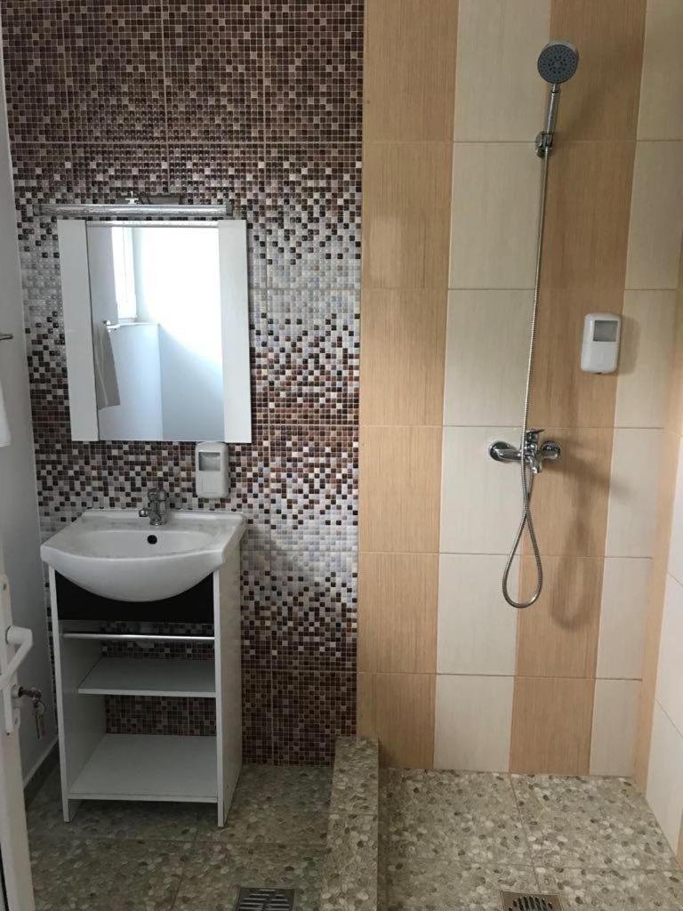 Babylonia Resort Костинешти Экстерьер фото